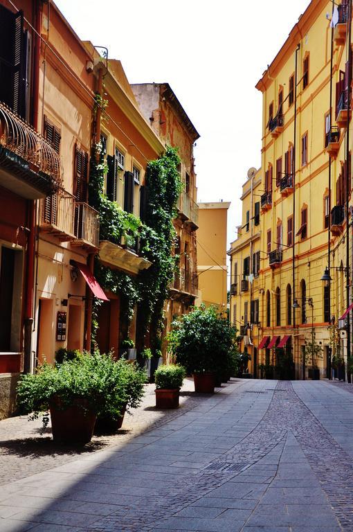 Suite Via Sulis 61 Cagliari Kültér fotó